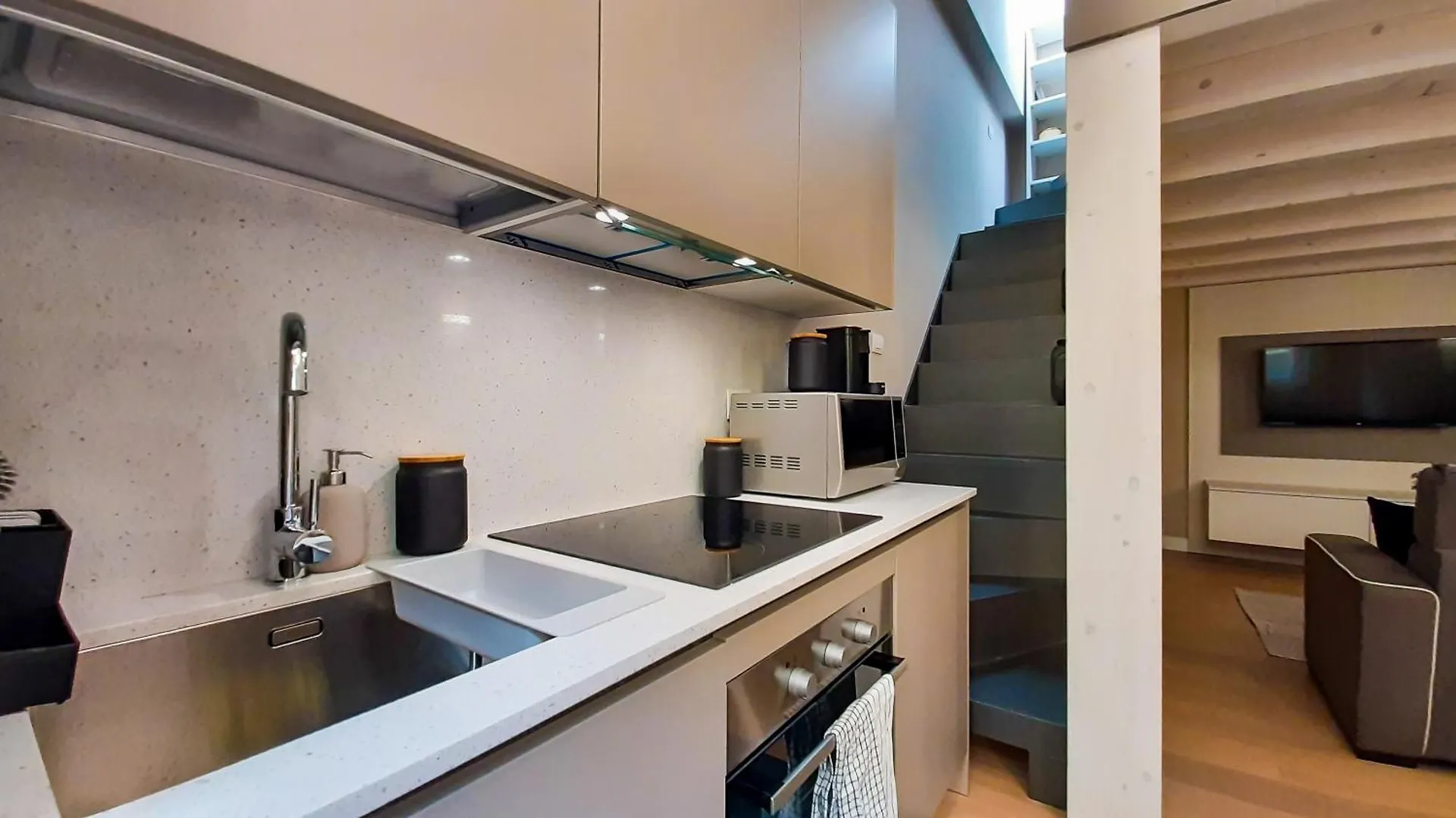 Daire Joivy Lovely Loft With Private Entrance Milano