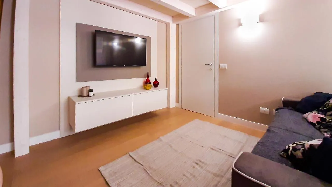 Joivy Lovely Loft With Private Entrance Milano
